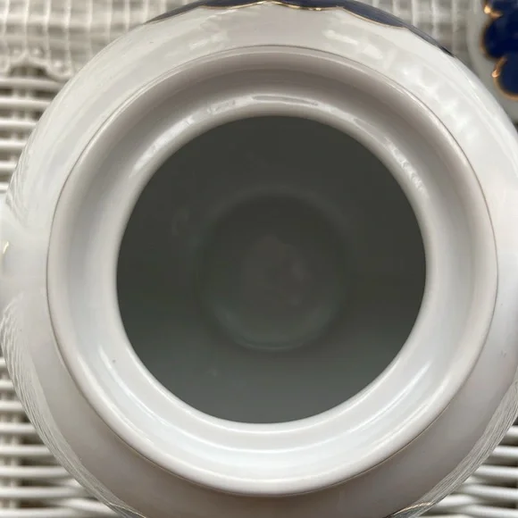 RARE Pleasant Company Felicity Merriman’s Teapot - Picture 3 of 7